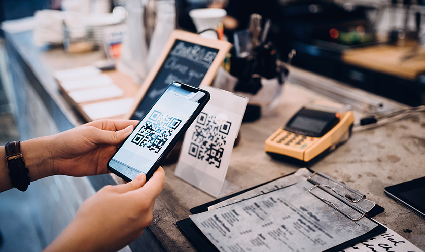 Mit jelent a QR kód és milyen felhasználási területei vannak?